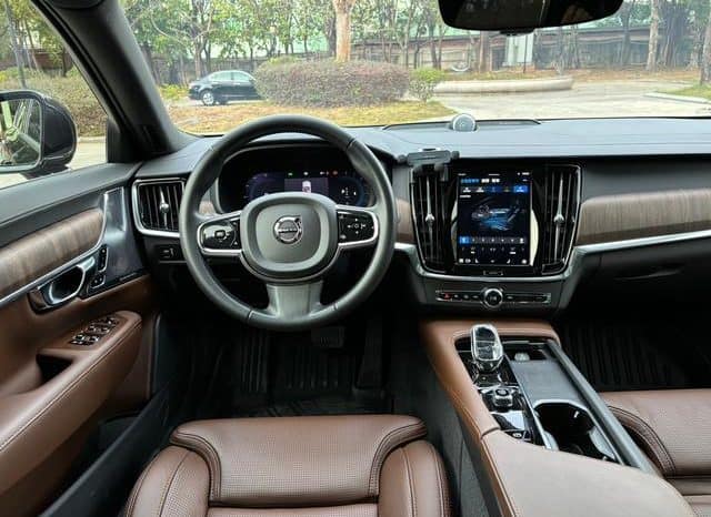 
								Volvo S90, 2022 full									