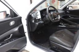 
										Hyundai Elantra (VII), 2022 full									