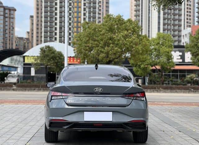 
								Hyundai Elantra (VII), 2023 full									
