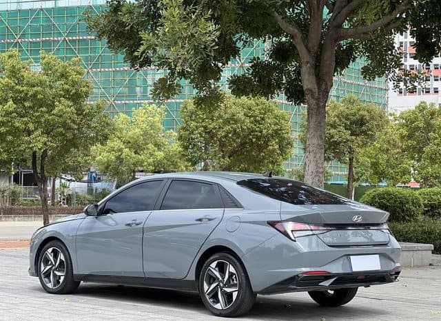 
								Hyundai Elantra (VII), 2023 full									