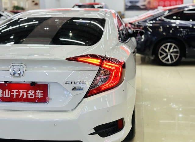 
								Honda Civic, 2020 full									