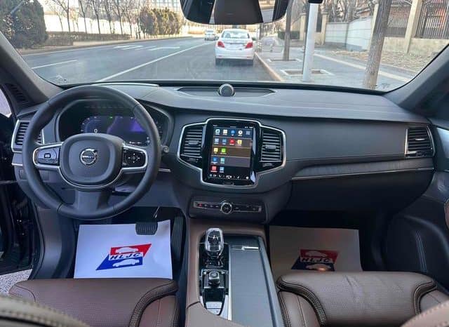 
								Volvo XC90, 2024 full									