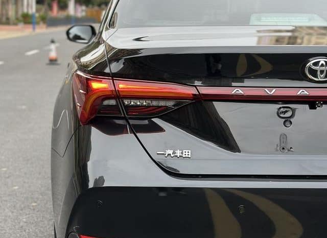 
								Toyota Avalon, 2021 full									