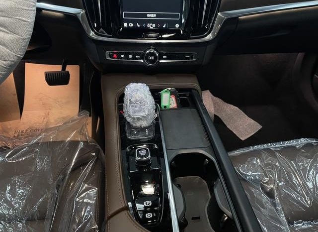 
								Volvo S90, 2025 full									