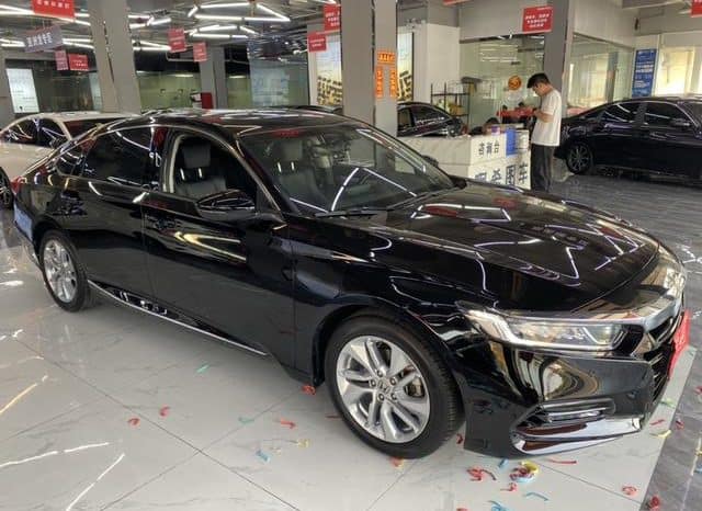 
								Honda Accord, 2020 full									