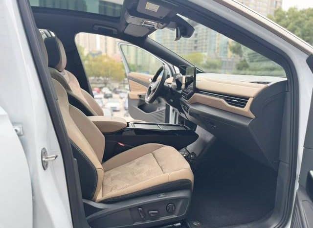 
								Volkswagen ID.4 X, 2022 full									
