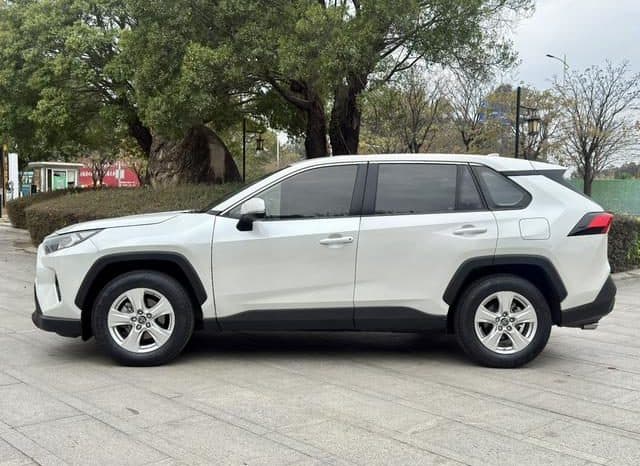 
								Toyota RAV4 (IV), 2021 full									