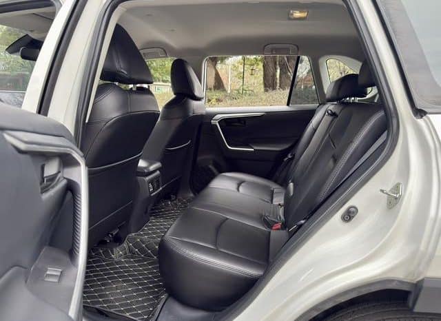 
								Toyota RAV4 (IV), 2021 full									
