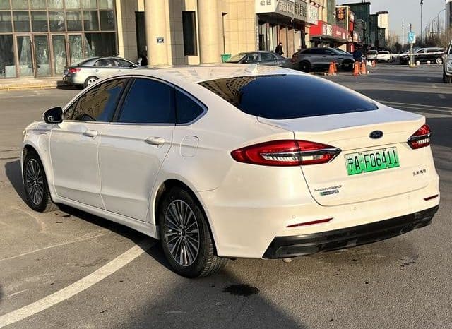 
								Ford Mondeo PHEV, 2020 full									