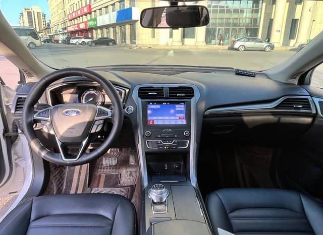 
								Ford Mondeo PHEV, 2020 full									