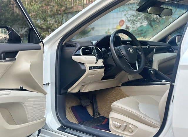 
								Toyota Camry, 2020 full									