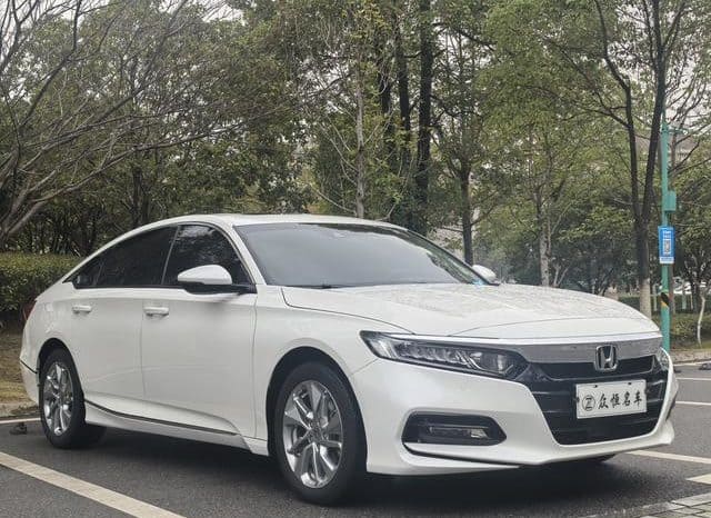 
								Honda Accord, 2021 full									