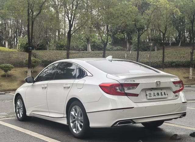 
								Honda Accord, 2021 full									