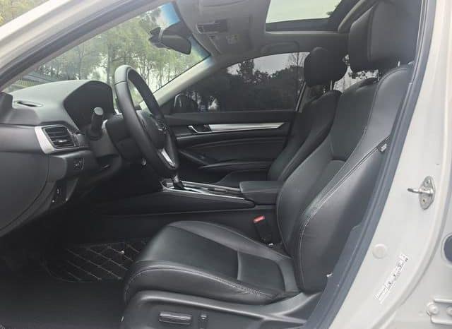 
								Honda Accord, 2021 full									