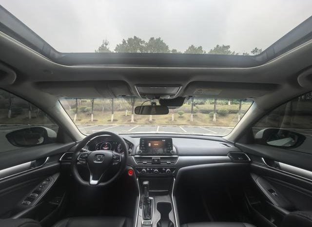 
								Honda Accord, 2021 full									