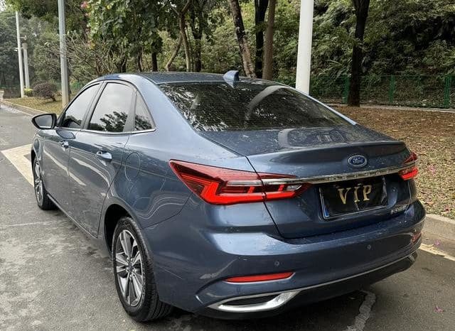 
								Ford Focus (IV), 2021 full									