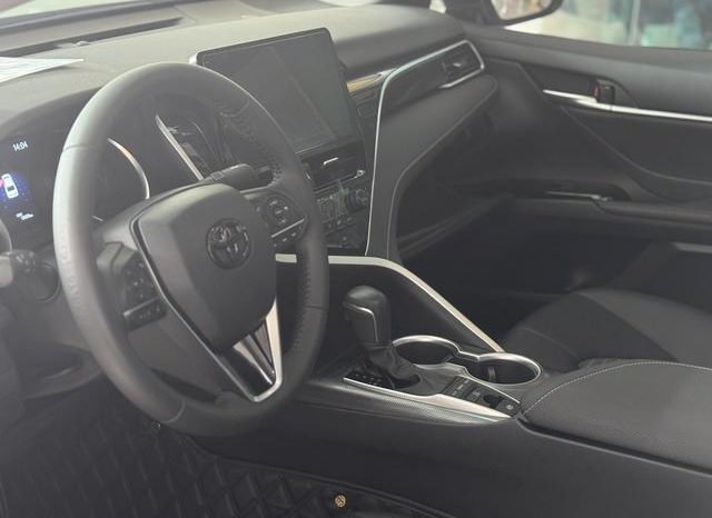 
								Toyota Camry, 2023 full									