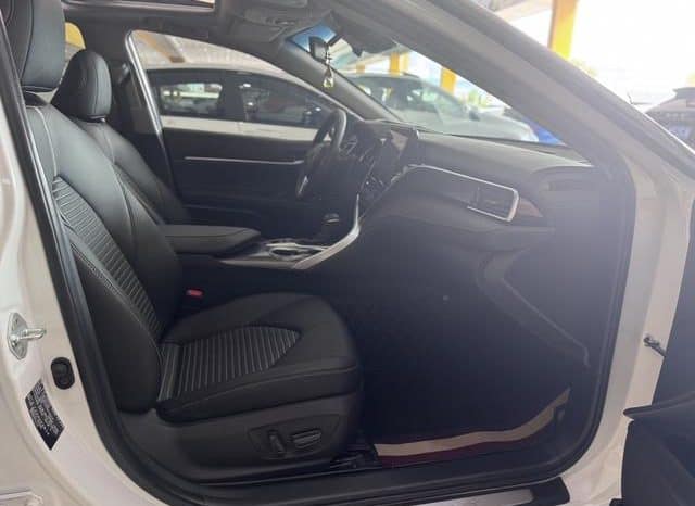 
								Toyota Camry, 2023 full									