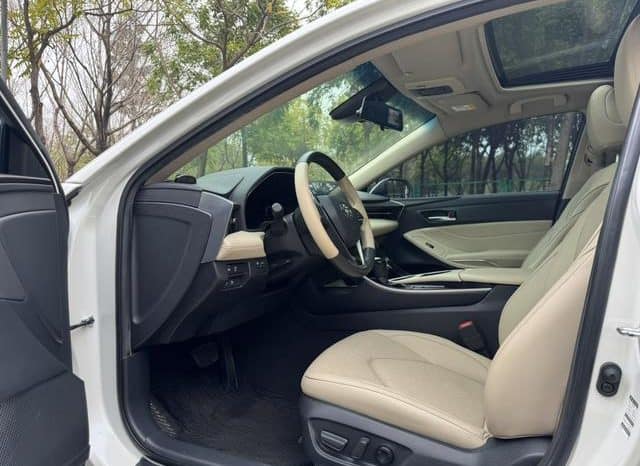 
								Toyota Avalon, 2021 full									