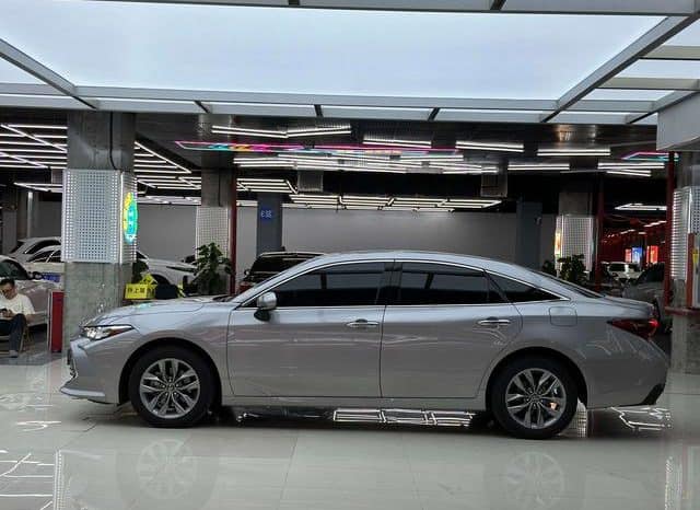 
								Toyota Avalon, 2022 full									