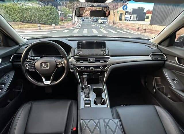 
								Honda Accord, 2020 full									
