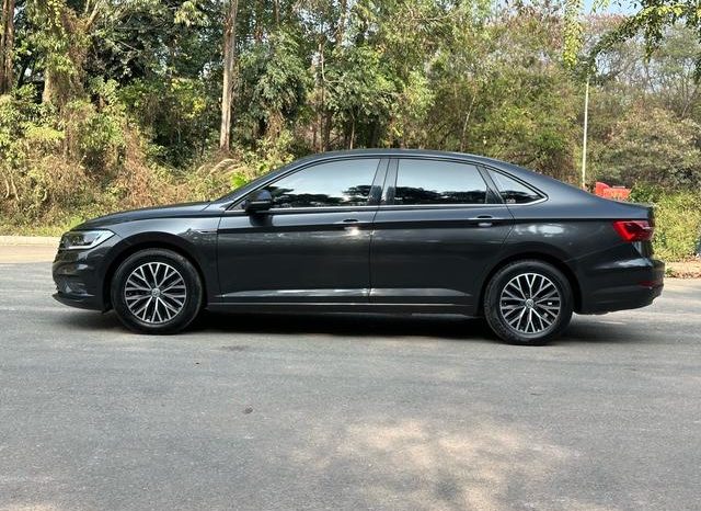 
								Volkswagen Jetta, 2020 full									