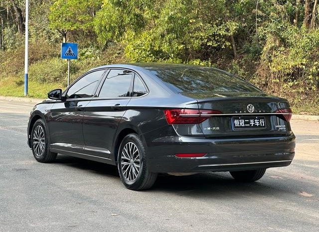 
								Volkswagen Jetta, 2020 full									