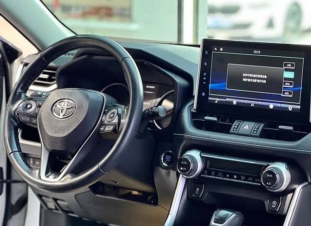 
								Toyota Wildlander, 2022 full									