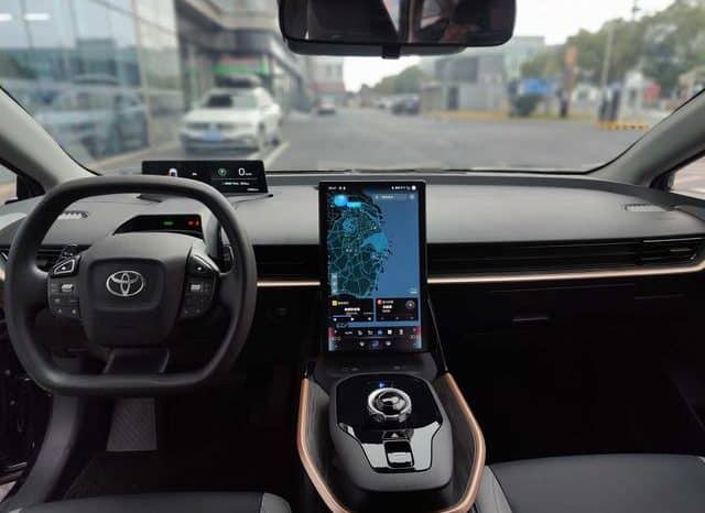 
								Toyota BZ3, 2023 full									