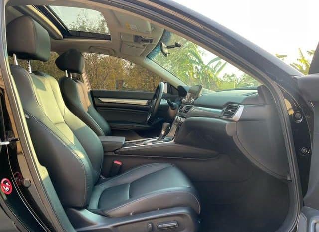 
								Honda Accord, 2021 full									