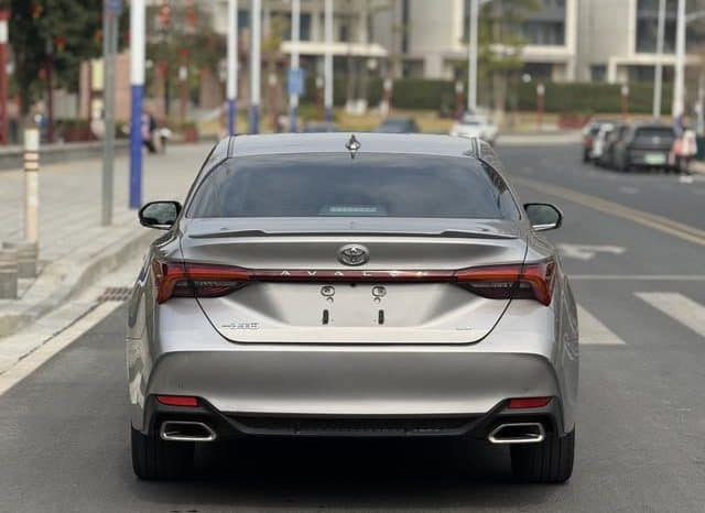 
								Toyota Avalon, 2022 full									