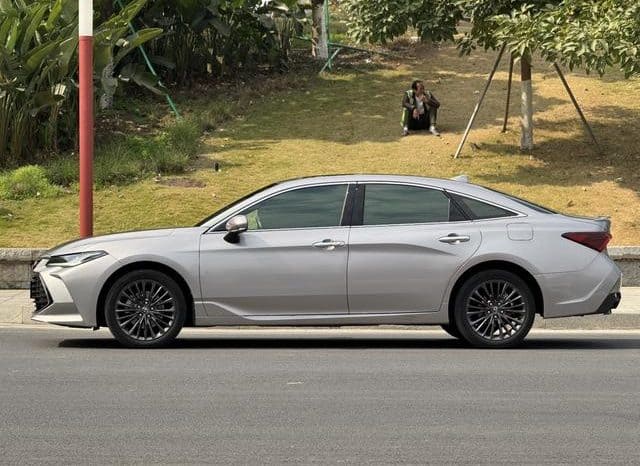 
								Toyota Avalon, 2022 full									