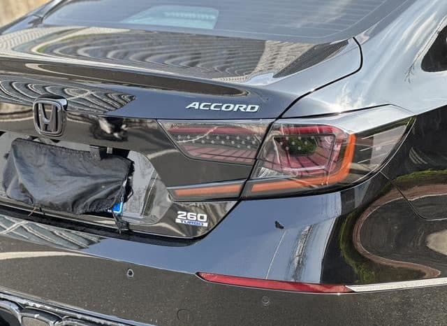 
								Honda Accord, 2021 full									