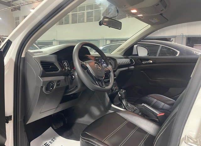 
								Volkswagen T-Cross, 2020 full									
