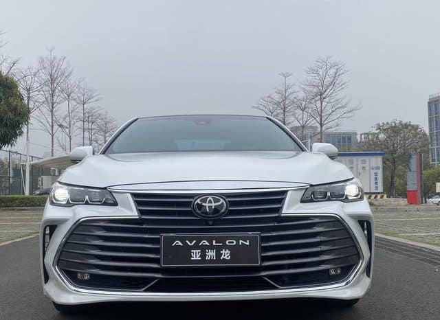 
								Toyota Avalon, 2021 full									