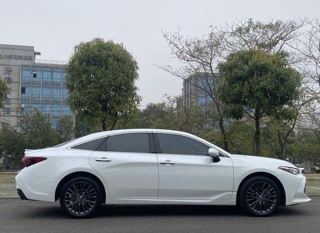 
								Toyota Avalon, 2021 full									