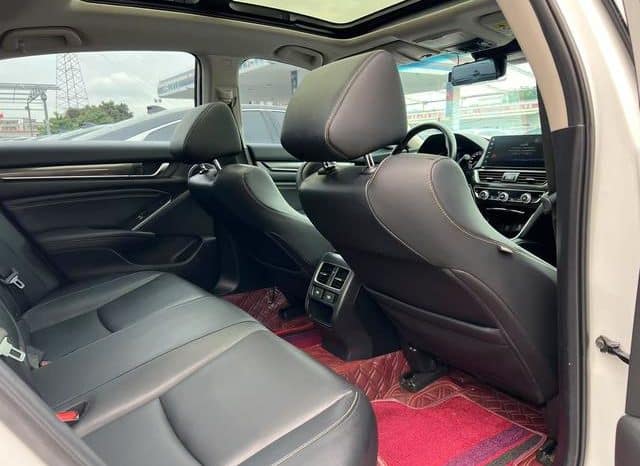 
								Honda Accord, 2021 full									