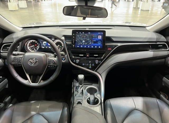 
								Toyota Camry, 2024 full									