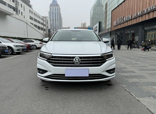 
								Volkswagen Jetta, 2021 full									