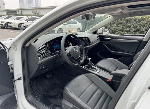 
								Volkswagen Jetta, 2021 full									