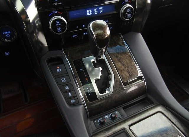
								Toyota Vellfire, 2020 full									