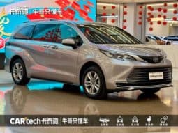 
										Toyota Sienna, 2022 full									
