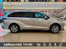 
										Toyota Sienna, 2022 full									