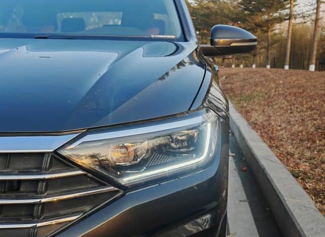 
								Volkswagen Jetta, 2020 full									