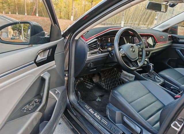 
								Volkswagen Jetta, 2020 full									