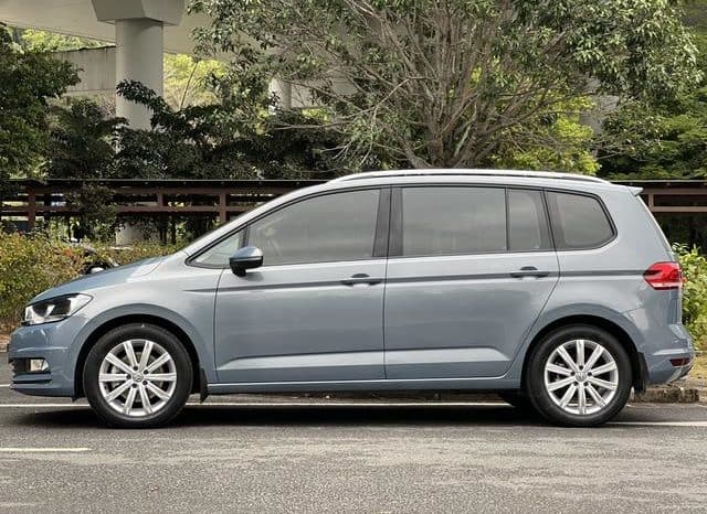 
								Volkswagen Touran L, 2021 full									