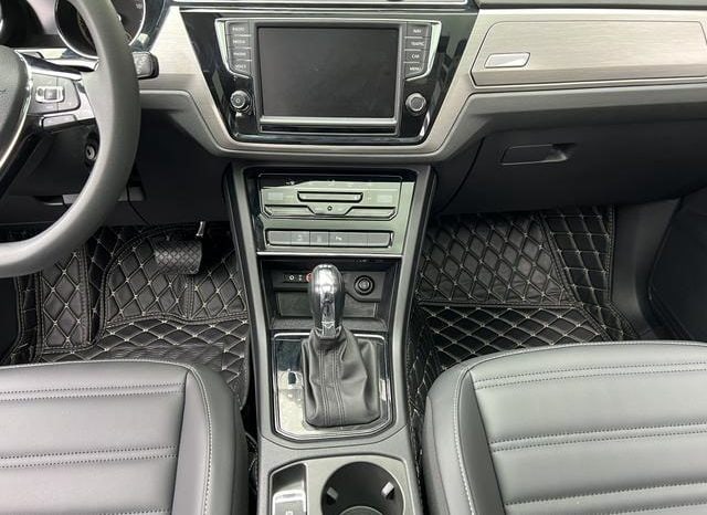 
								Volkswagen Touran L, 2021 full									