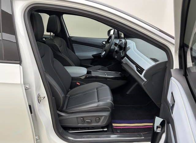 
								Volkswagen ID.4 X, 2024 full									