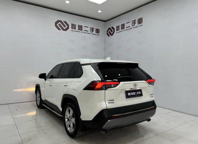 
								Toyota RAV4 (IV), 2020 full									