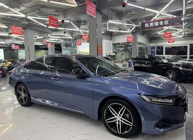 
								Honda Accord, 2021 full									